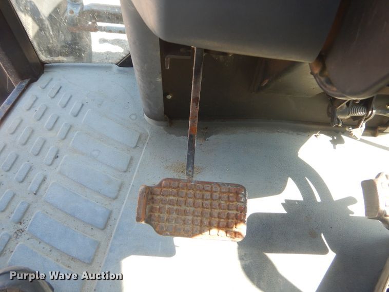 image for item FC9949 2002 New Holland TS100 tractor