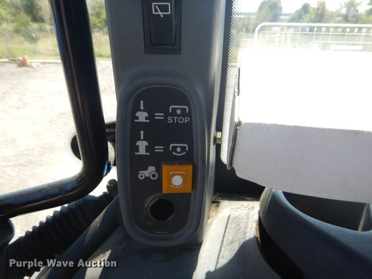 image for item FC9949 2002 New Holland TS100 tractor