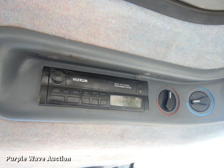 image for item FC9949 2002 New Holland TS100 tractor