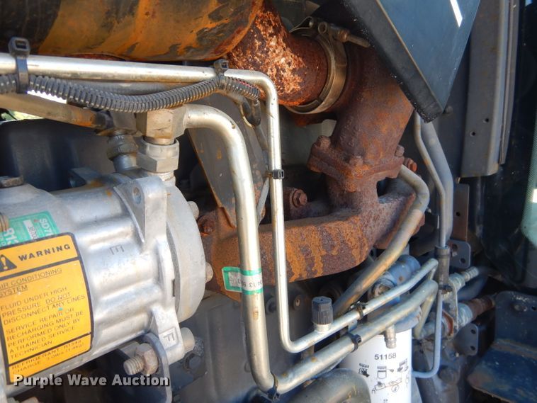 image for item FC9949 2002 New Holland TS100 tractor