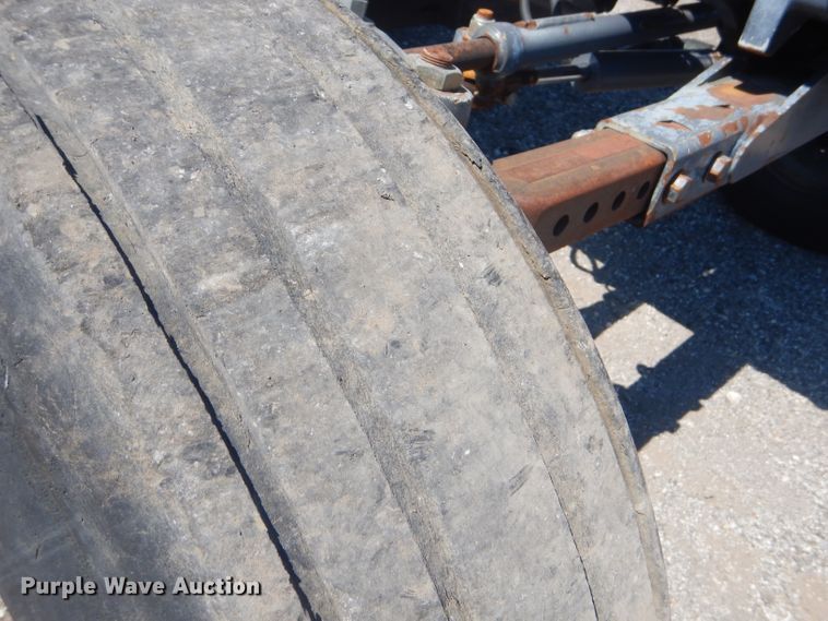 image for item FC9949 2002 New Holland TS100 tractor