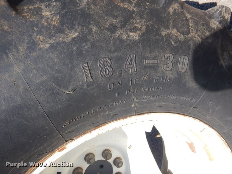 image for item FC9949 2002 New Holland TS100 tractor