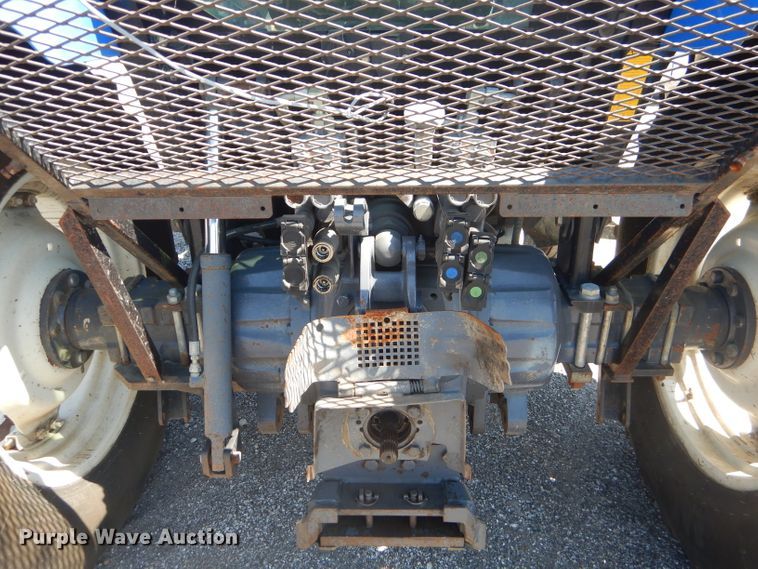 image for item FC9949 2002 New Holland TS100 tractor