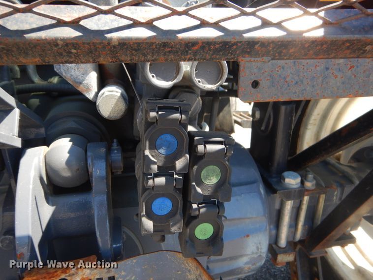 image for item FC9949 2002 New Holland TS100 tractor