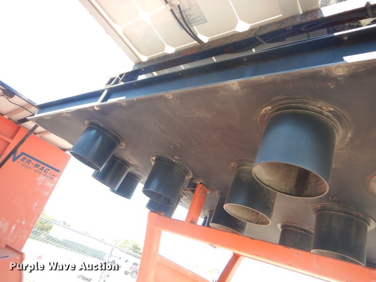 image for item FC9950 2010 National Signal Aero-Lite arrow board trailer