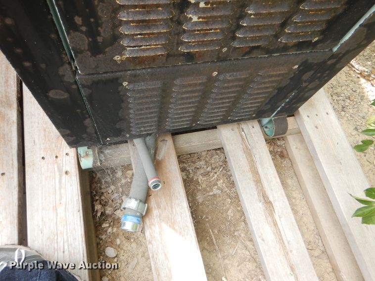 image for item FF9564 1998 Onan 20GGDB generator