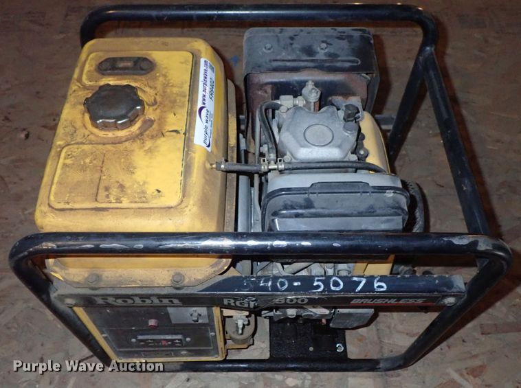 image for item FR9402 1996 Robin RGD2500 generator