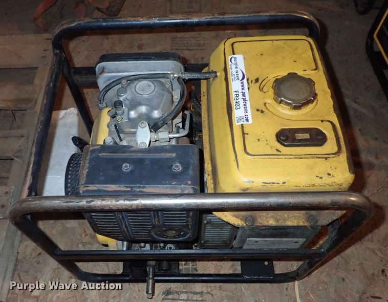 image for item FR9403 1996 Robin RGD2500 generator