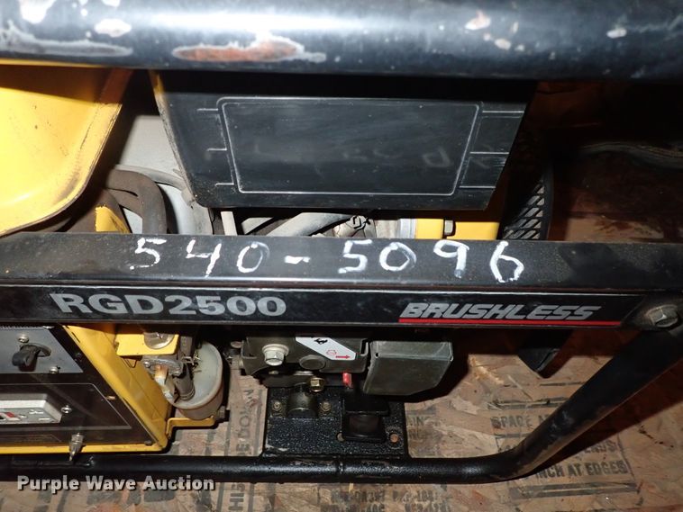 image for item FR9404 1996 Robin RGD2500 generator