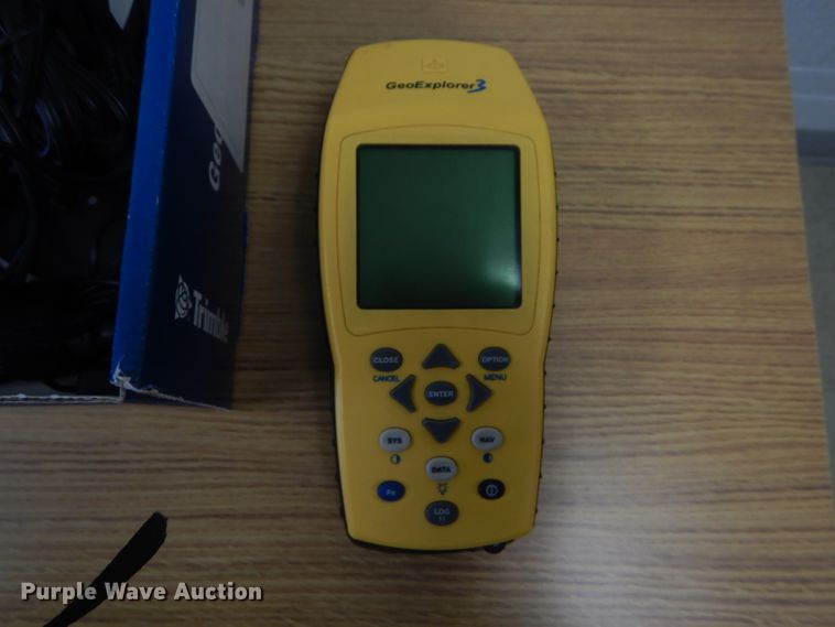 image for item GE9806 2002 Trimble Geo Eplorer 3 GPS