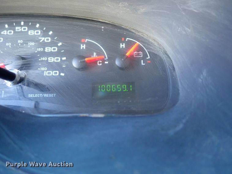 image for item DB7672 2007 Ford E350 Super Duty box truck