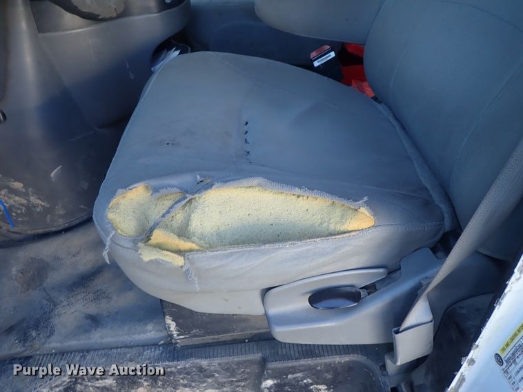 image for item DB7672 2007 Ford E350 Super Duty box truck