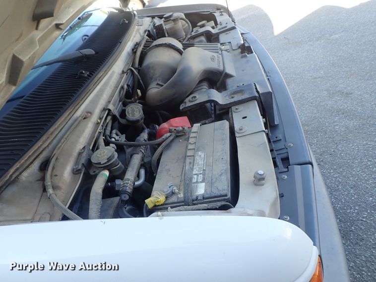 image for item DB7672 2007 Ford E350 Super Duty box truck