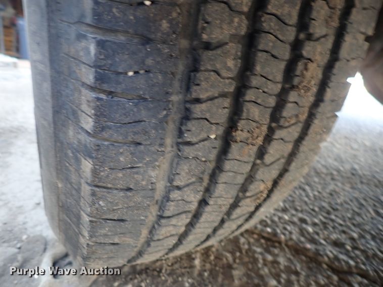 image for item DB7672 2007 Ford E350 Super Duty box truck