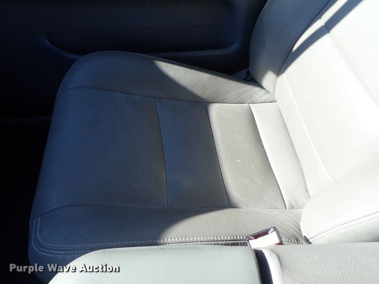 image for item DB7700 2003 Ford F250 Super Duty Crew Cab flatbed pickup truck