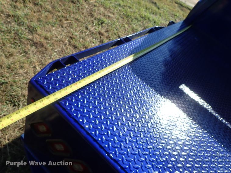 image for item DB7700 2003 Ford F250 Super Duty Crew Cab flatbed pickup truck