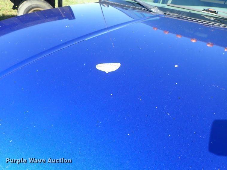 image for item DB7700 2003 Ford F250 Super Duty Crew Cab flatbed pickup truck