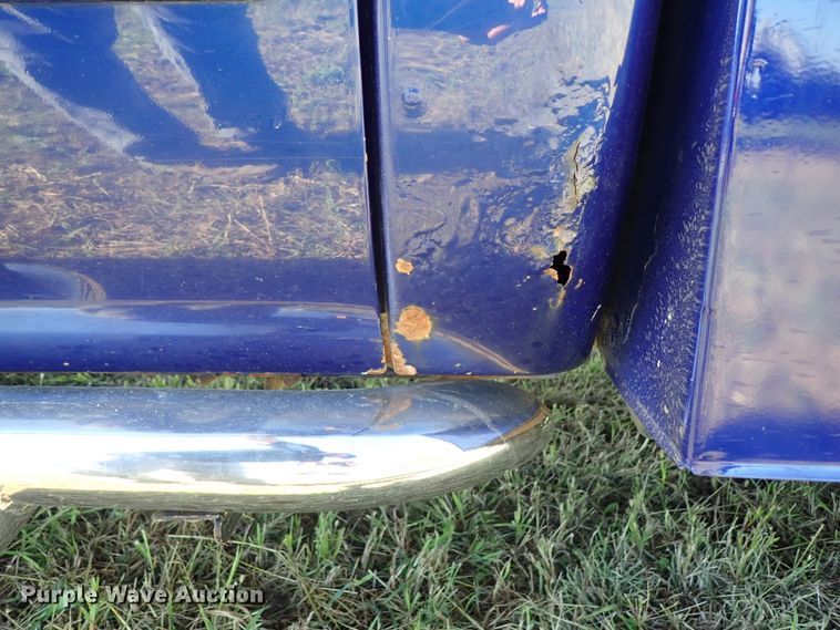 image for item DB7700 2003 Ford F250 Super Duty Crew Cab flatbed pickup truck