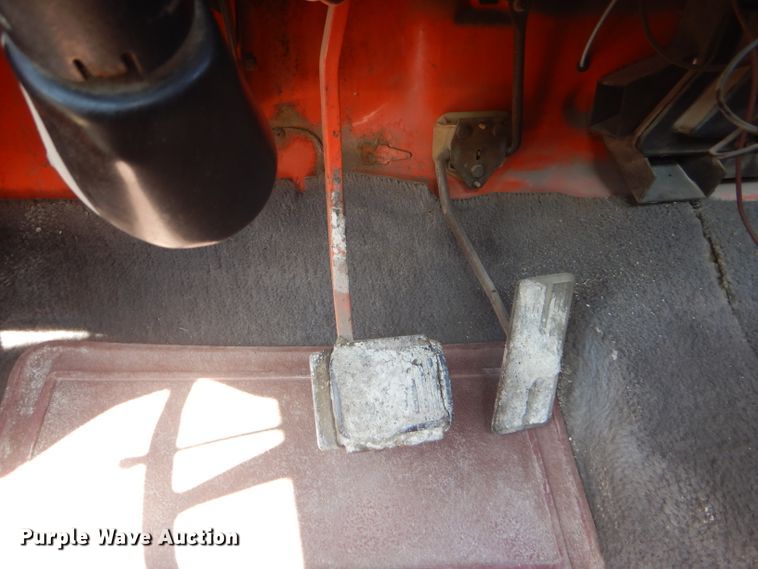 image for item DD4465 1976 Dodge D600 dump truck