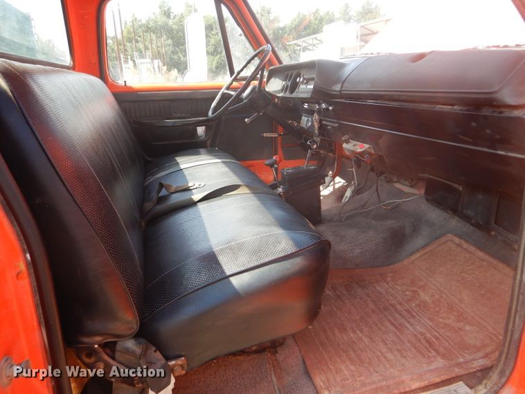 image for item DD4465 1976 Dodge D600 dump truck