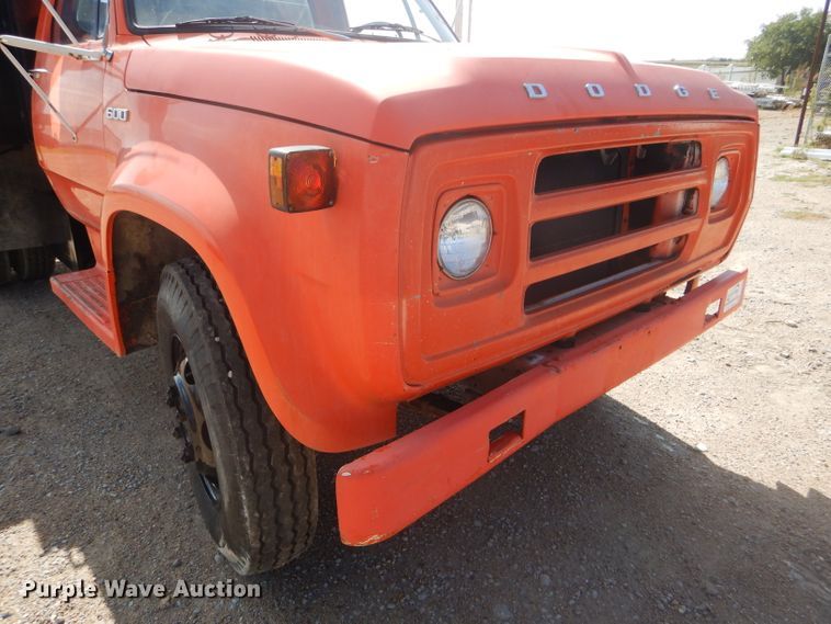image for item DD4465 1976 Dodge D600 dump truck