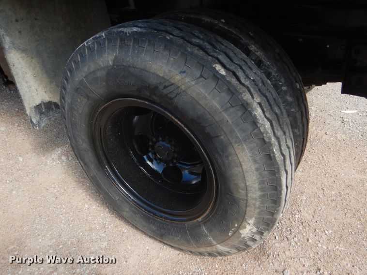 image for item DD4465 1976 Dodge D600 dump truck