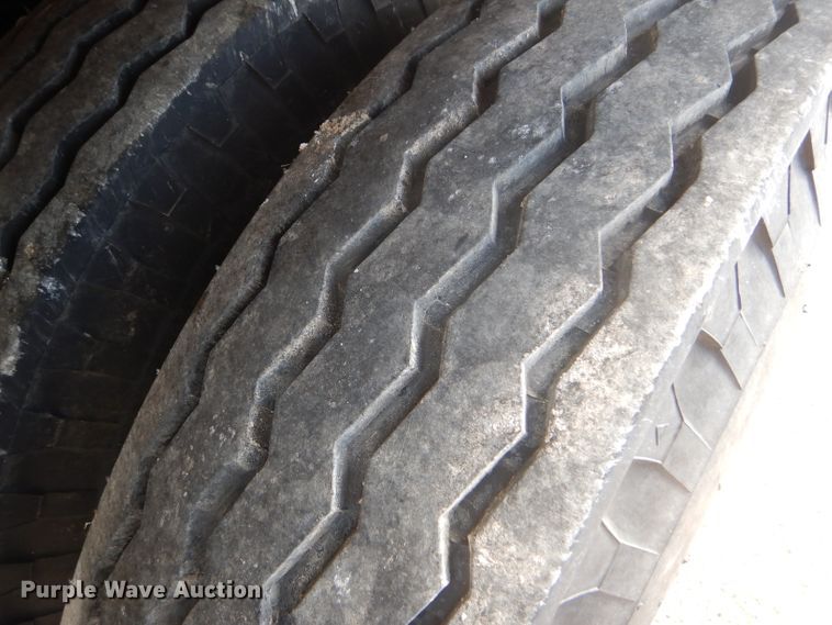 image for item DD4465 1976 Dodge D600 dump truck