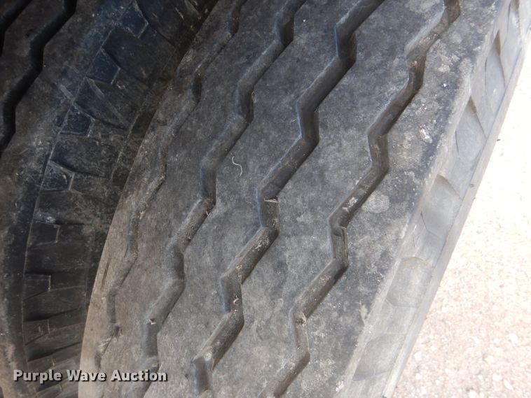 image for item DD4465 1976 Dodge D600 dump truck