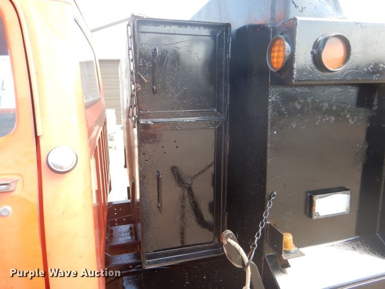 image for item DD4465 1976 Dodge D600 dump truck