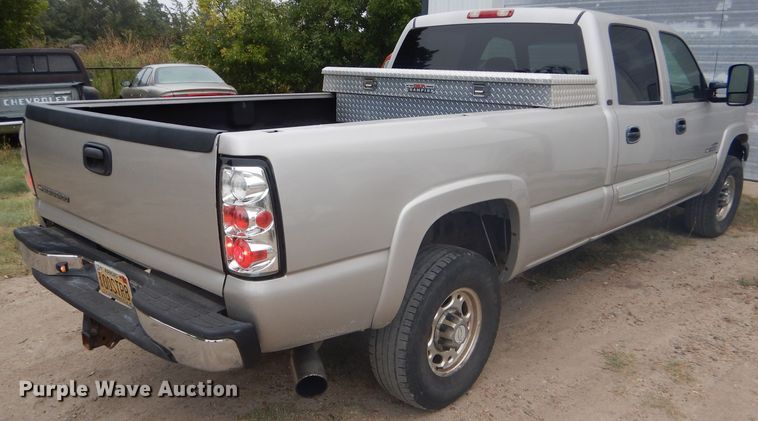 image for item DD4499 2006 Chevrolet Silverado 2500HD Crew Cab pickup truck