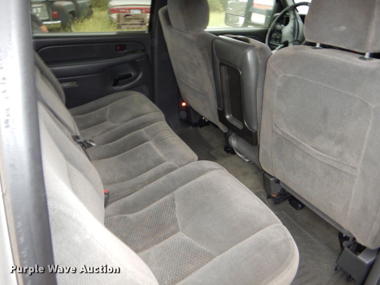 image for item DD4499 2006 Chevrolet Silverado 2500HD Crew Cab pickup truck