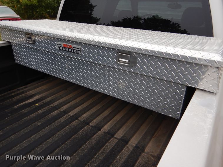 image for item DD4499 2006 Chevrolet Silverado 2500HD Crew Cab pickup truck