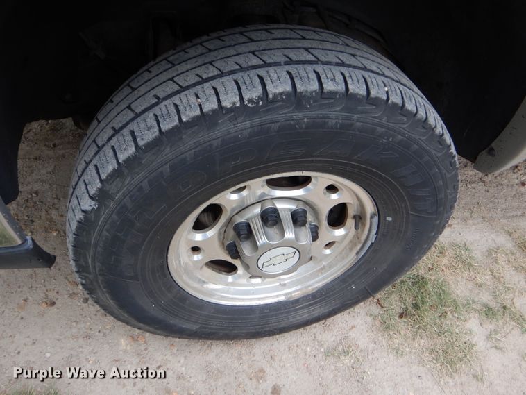 image for item DD4499 2006 Chevrolet Silverado 2500HD Crew Cab pickup truck