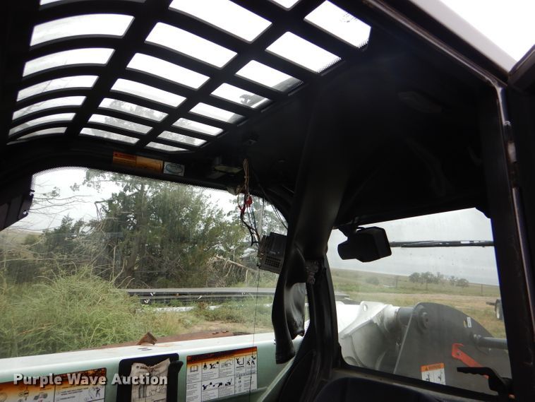 image for item DD4500 2017 Bobcat V519 telehandler