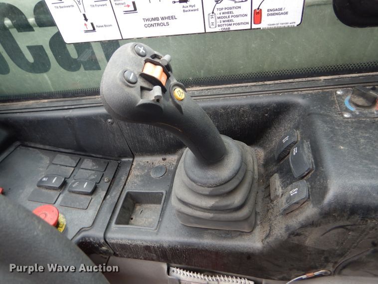 image for item DD4500 2017 Bobcat V519 telehandler