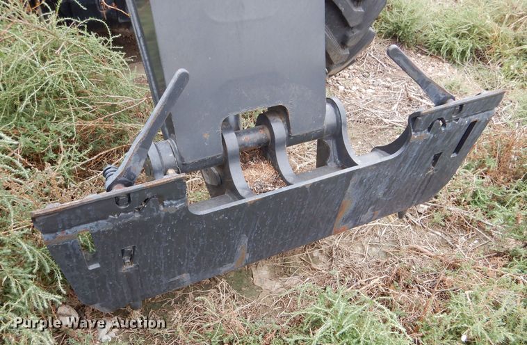 image for item DD4500 2017 Bobcat V519 telehandler