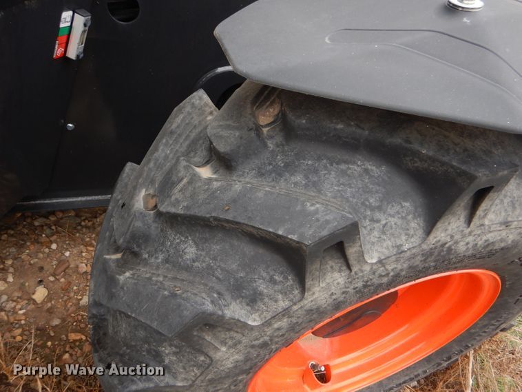 image for item DD4500 2017 Bobcat V519 telehandler