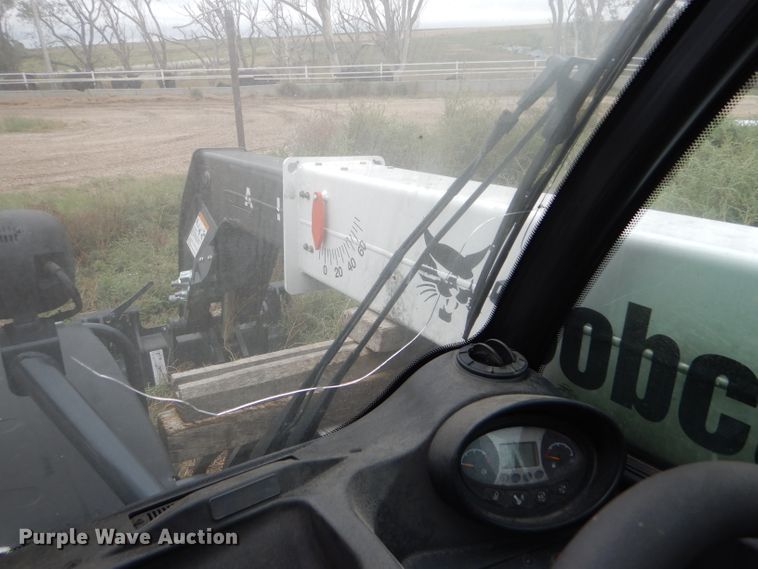 image for item DD4500 2017 Bobcat V519 telehandler