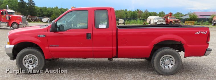 image for item DD6382 2003 Ford F250 Super Duty SuperCab pickup truck