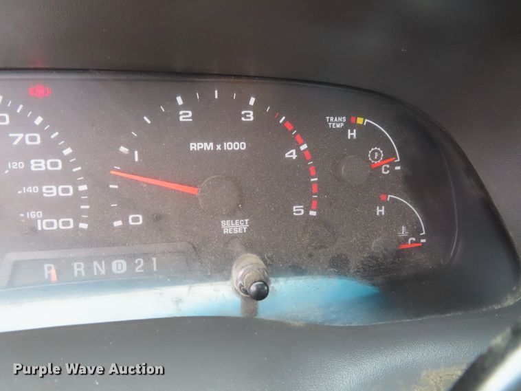 image for item DD6382 2003 Ford F250 Super Duty SuperCab pickup truck