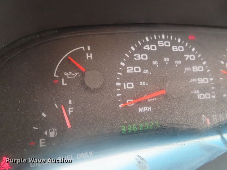 image for item DD6382 2003 Ford F250 Super Duty SuperCab pickup truck