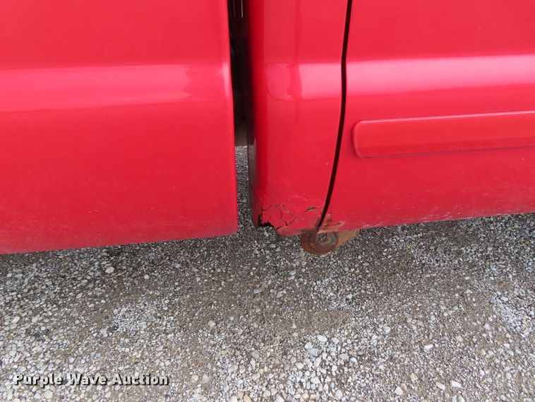 image for item DD6382 2003 Ford F250 Super Duty SuperCab pickup truck