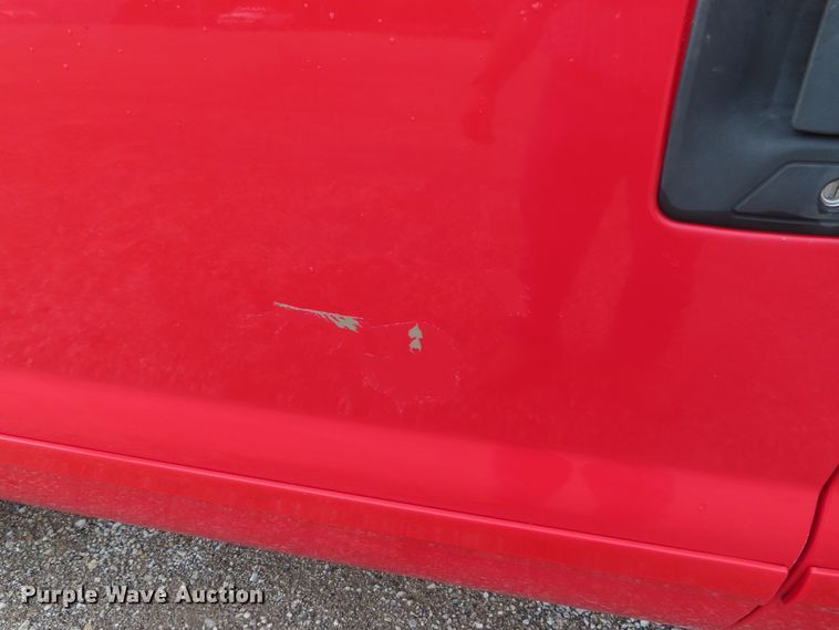 image for item DD6382 2003 Ford F250 Super Duty SuperCab pickup truck