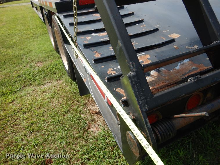 image for item DE4020 2002 Nuttall 235LB equipment trailer