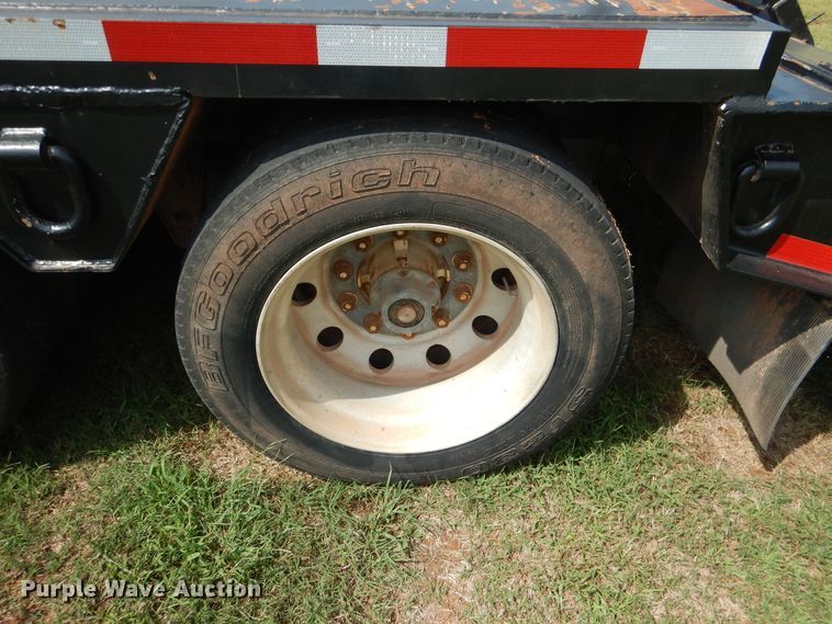 image for item DE4020 2002 Nuttall 235LB equipment trailer