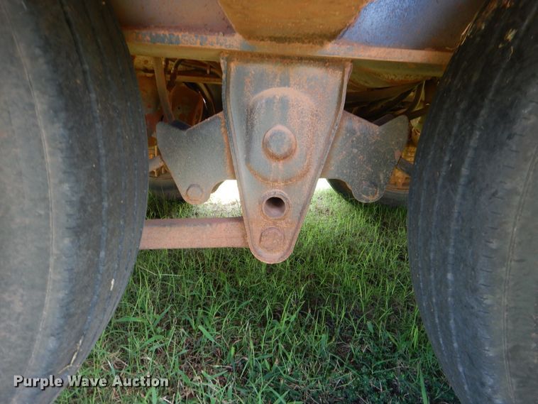 image for item DE4020 2002 Nuttall 235LB equipment trailer