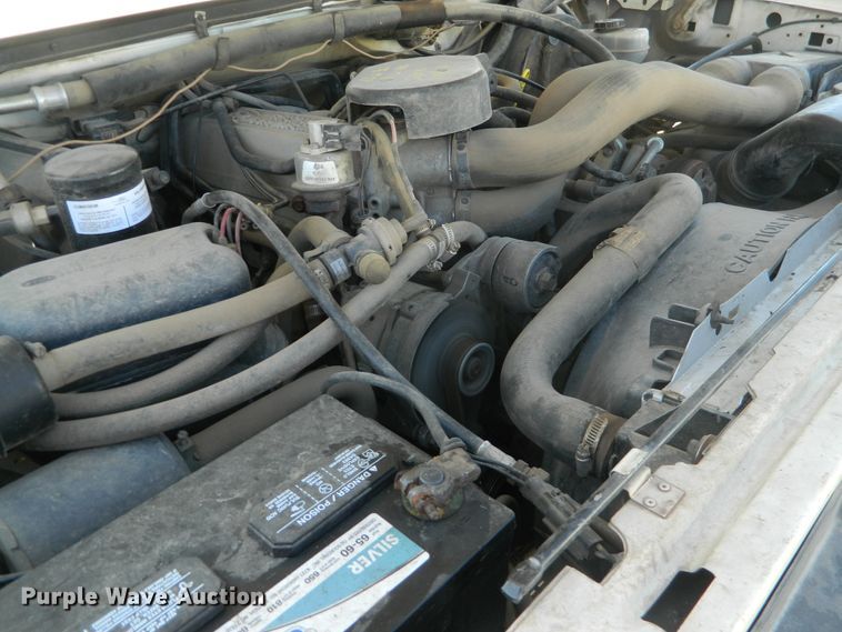 image for item DE4349 1988 Ford F250 pickup truck