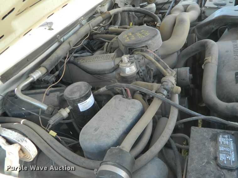 image for item DE4349 1988 Ford F250 pickup truck