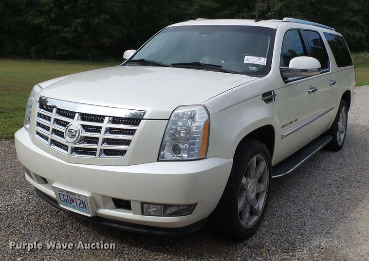 image for item DE7959 2010 Cadillac Escalade ESV SUV