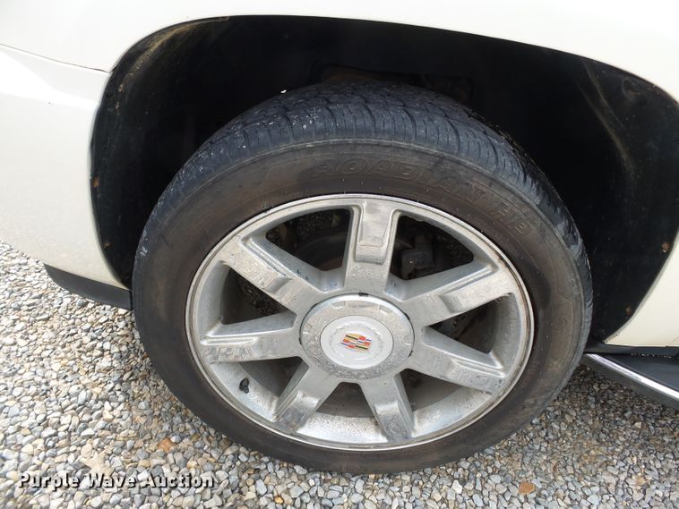 image for item DE7959 2010 Cadillac Escalade ESV SUV